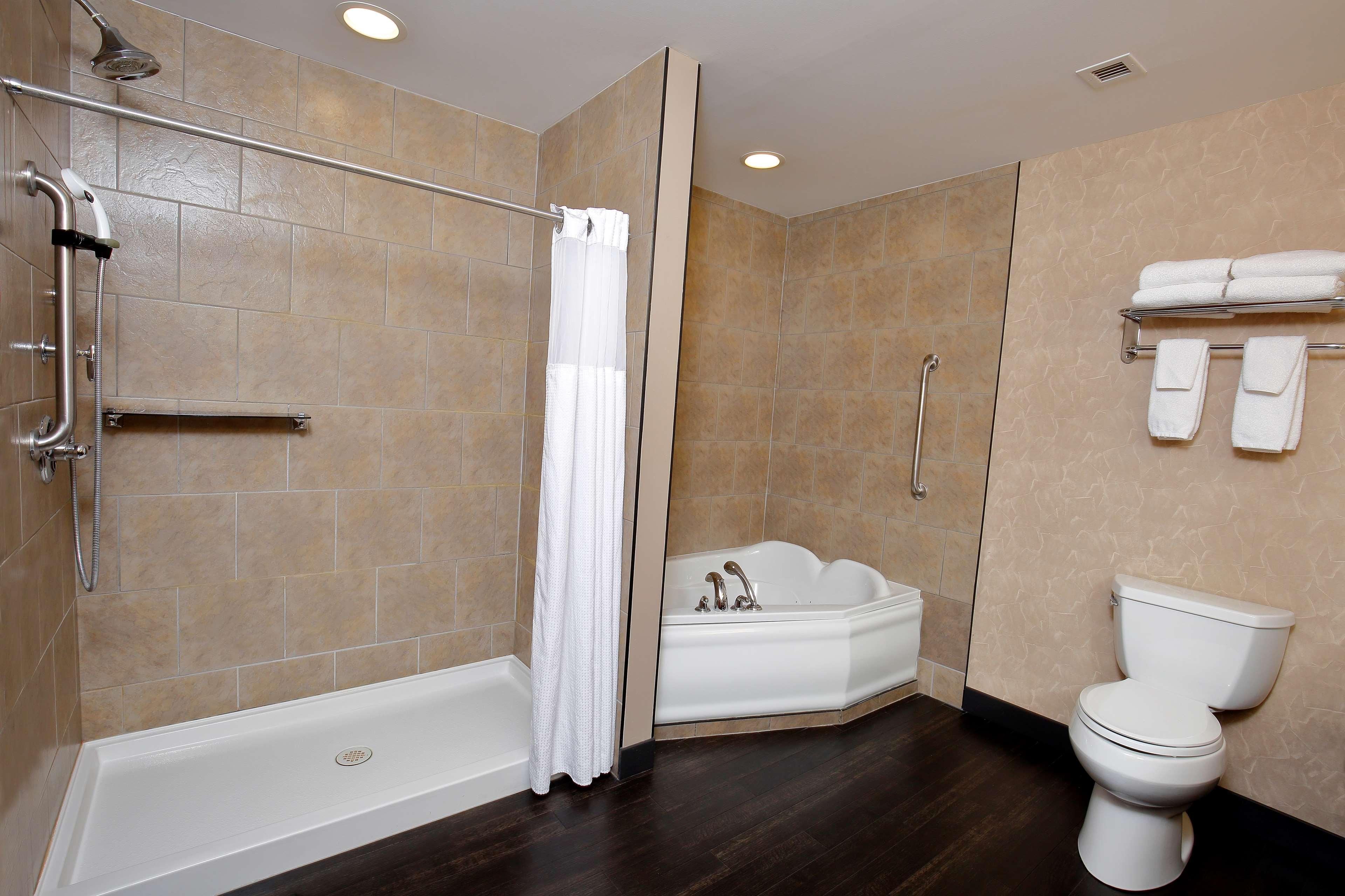 Best Western Blairmore Saskatoon Bagian luar foto