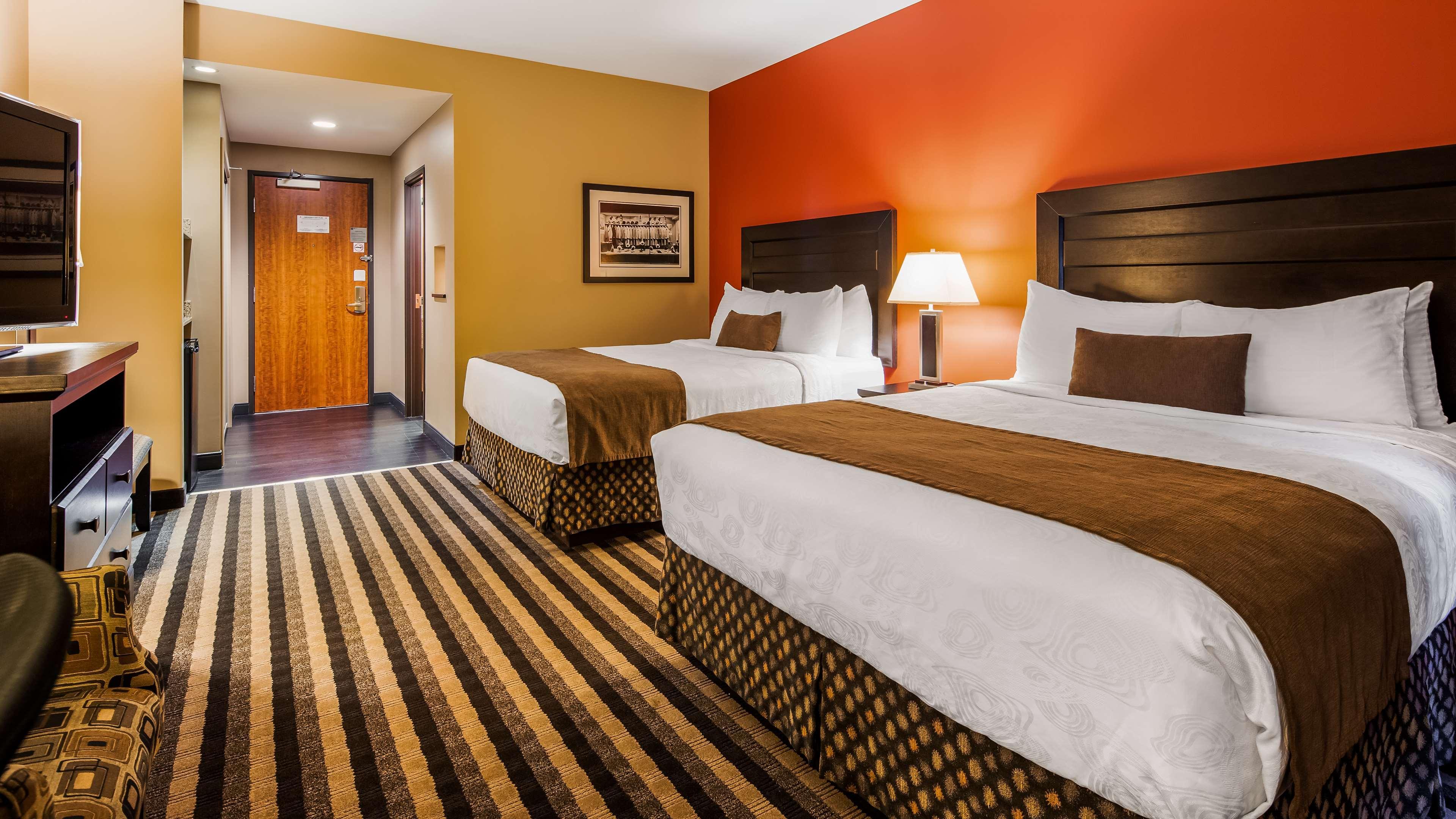 Best Western Blairmore Saskatoon Bagian luar foto