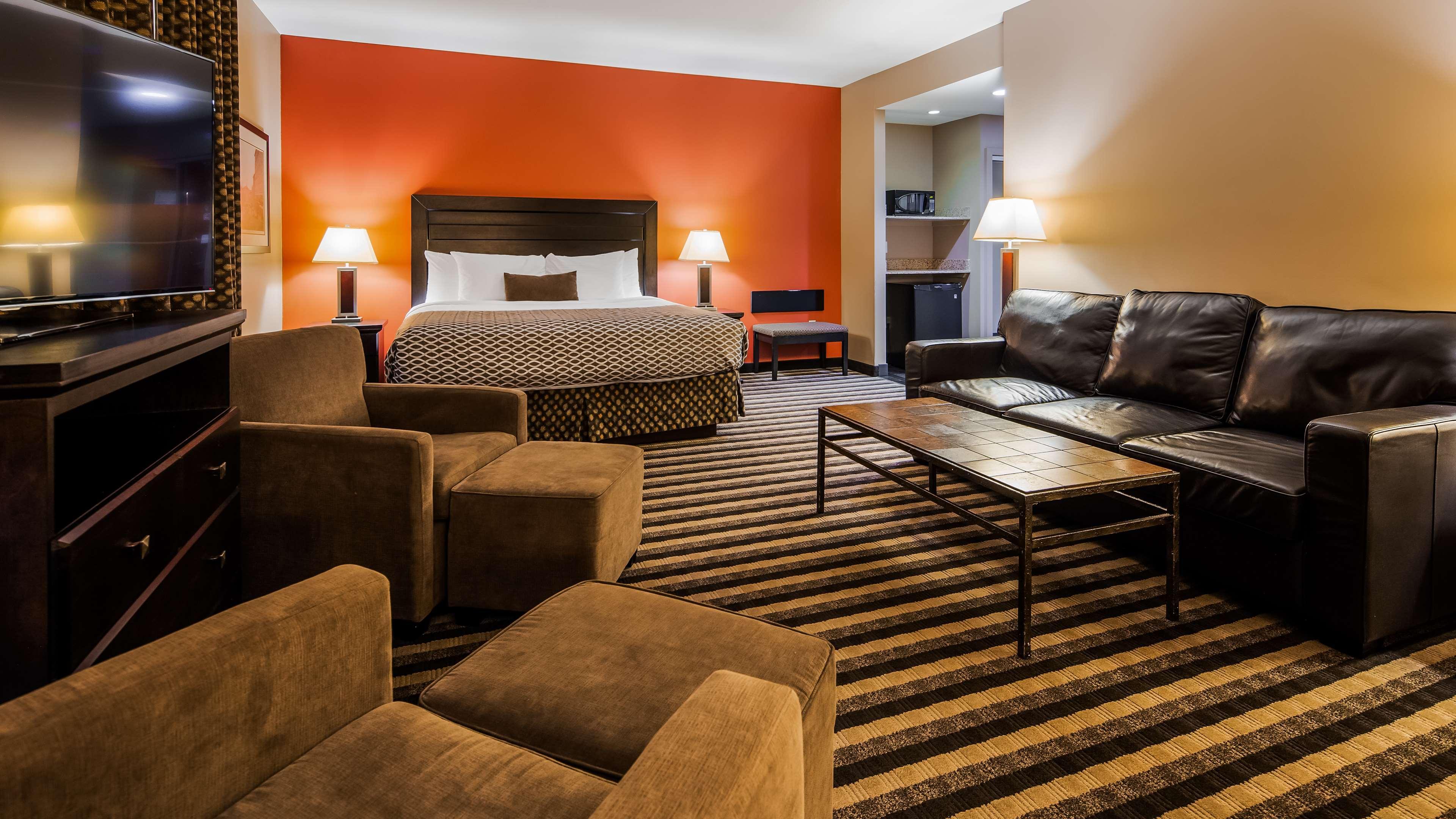 Best Western Blairmore Saskatoon Bagian luar foto