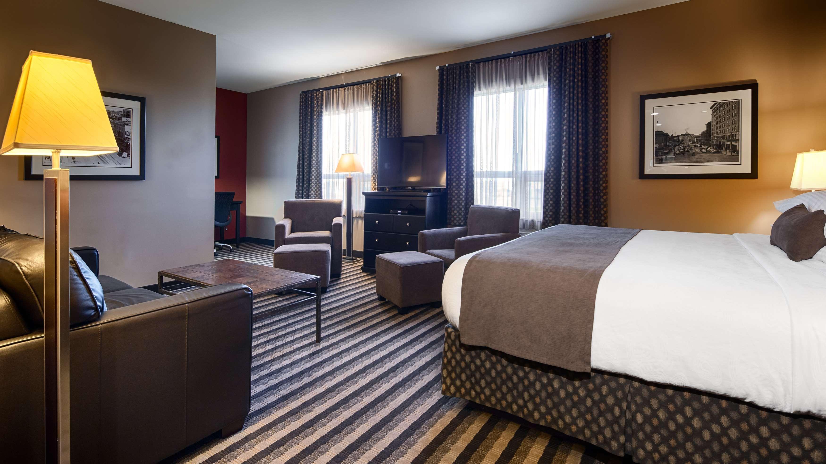 Best Western Blairmore Saskatoon Bagian luar foto
