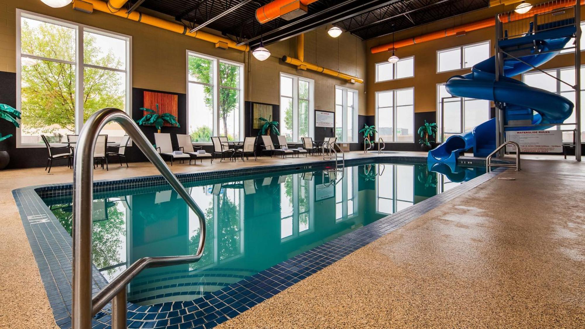 Best Western Blairmore Saskatoon Bagian luar foto