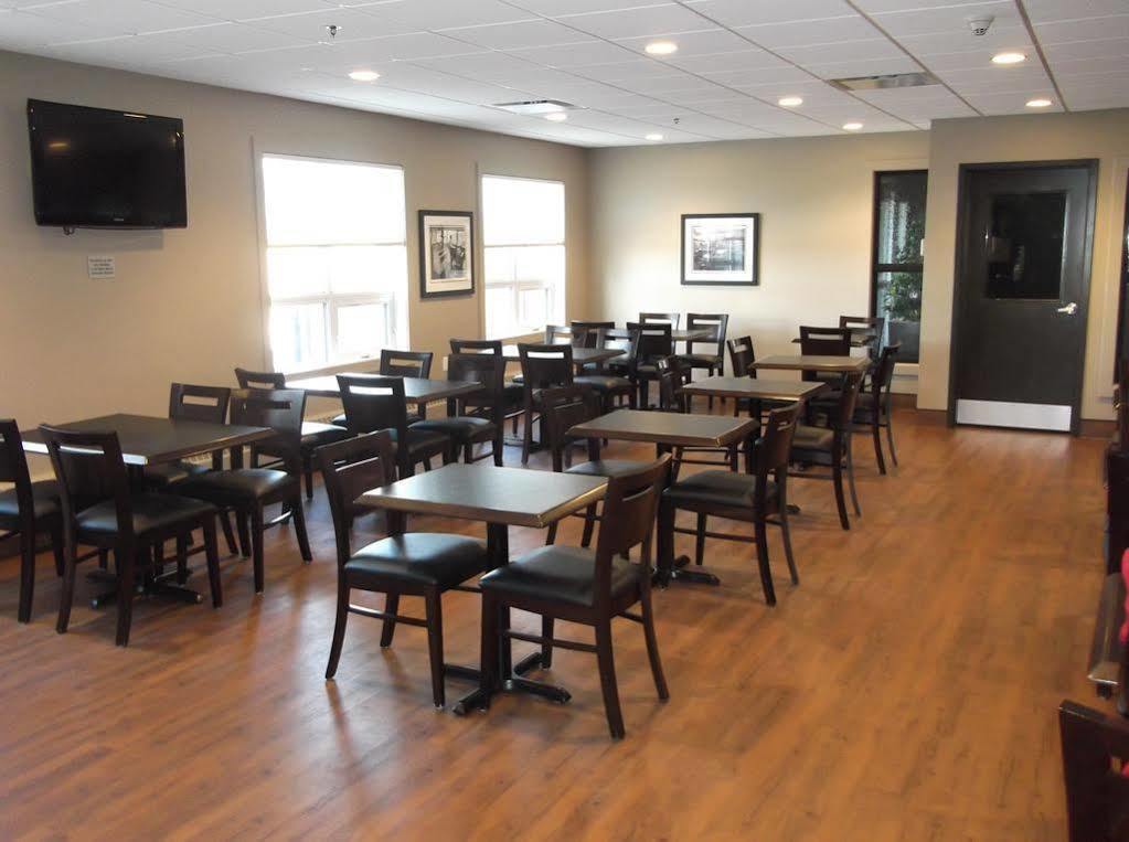 Best Western Blairmore Saskatoon Bagian luar foto