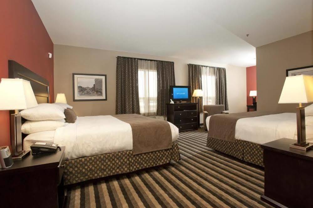 Best Western Blairmore Saskatoon Bagian luar foto