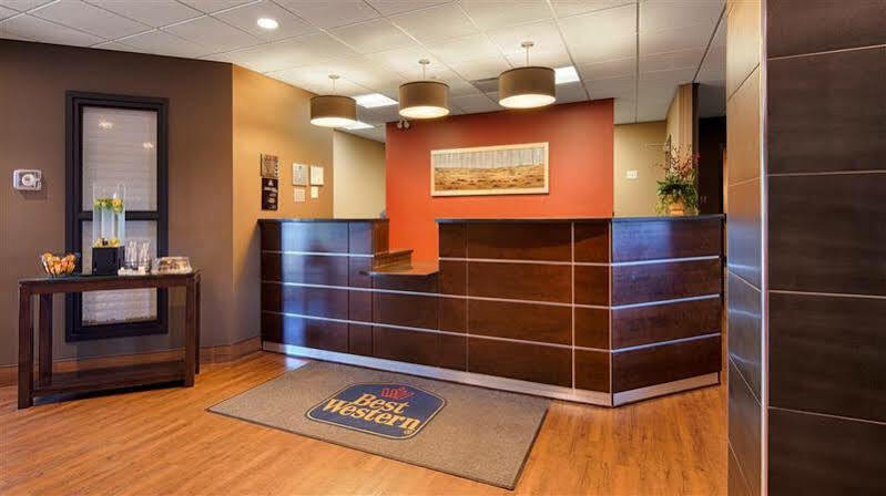 Best Western Blairmore Saskatoon Bagian luar foto